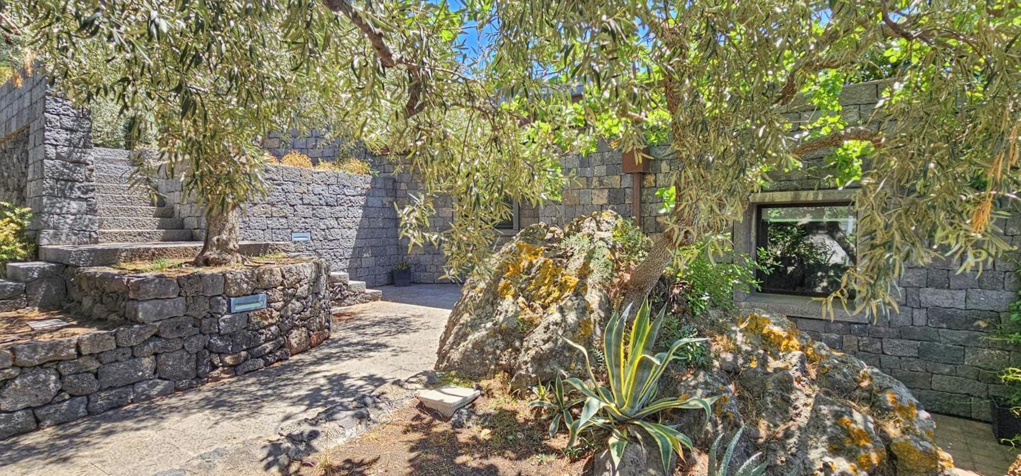 Rahal - Etna Luxury And Design Home Катания Экстерьер фото